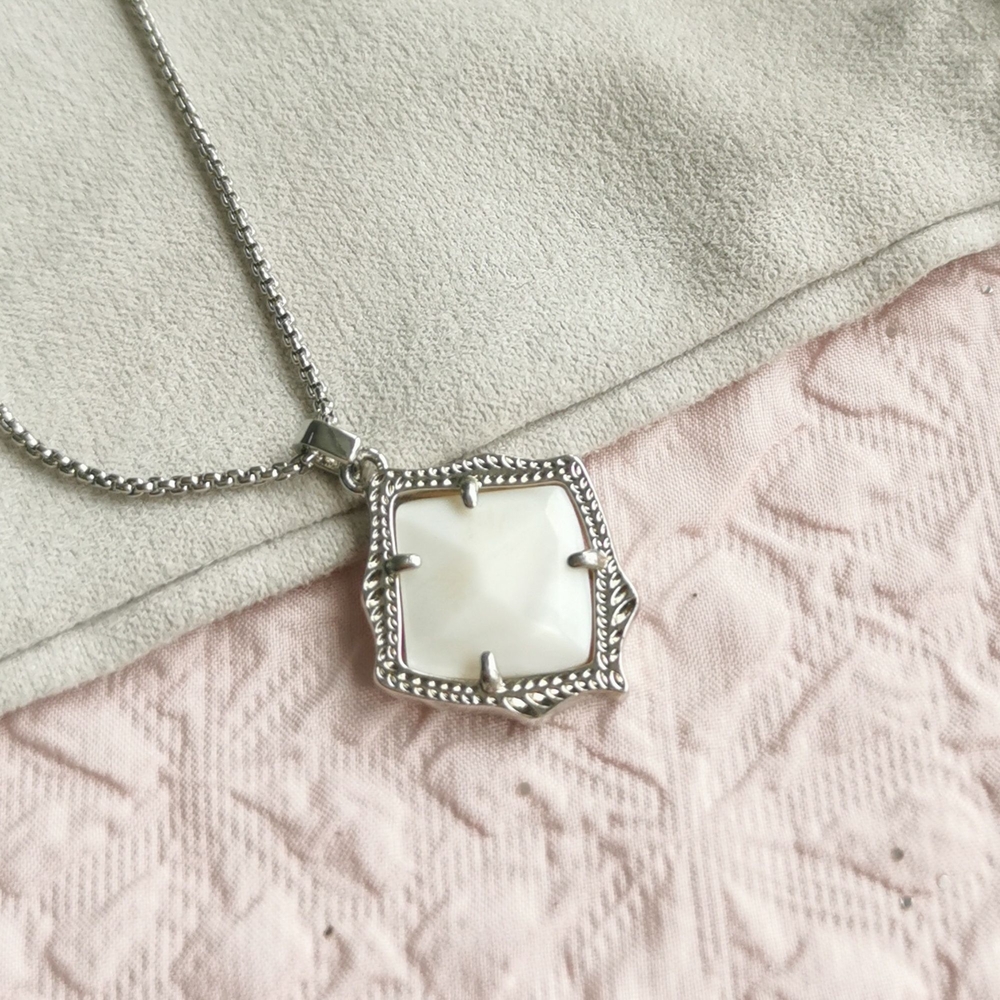 Kendra Scott Kacey Silver White Pearl Long Pendant Necklace NEW AUTHENTIC